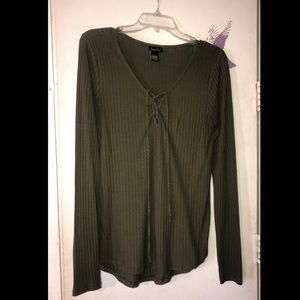 Olive green rue 21 shirt 🐢